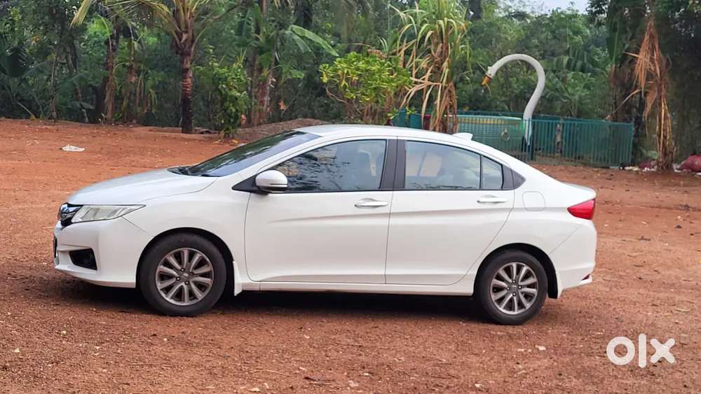 Honda City 1.5 V 2015