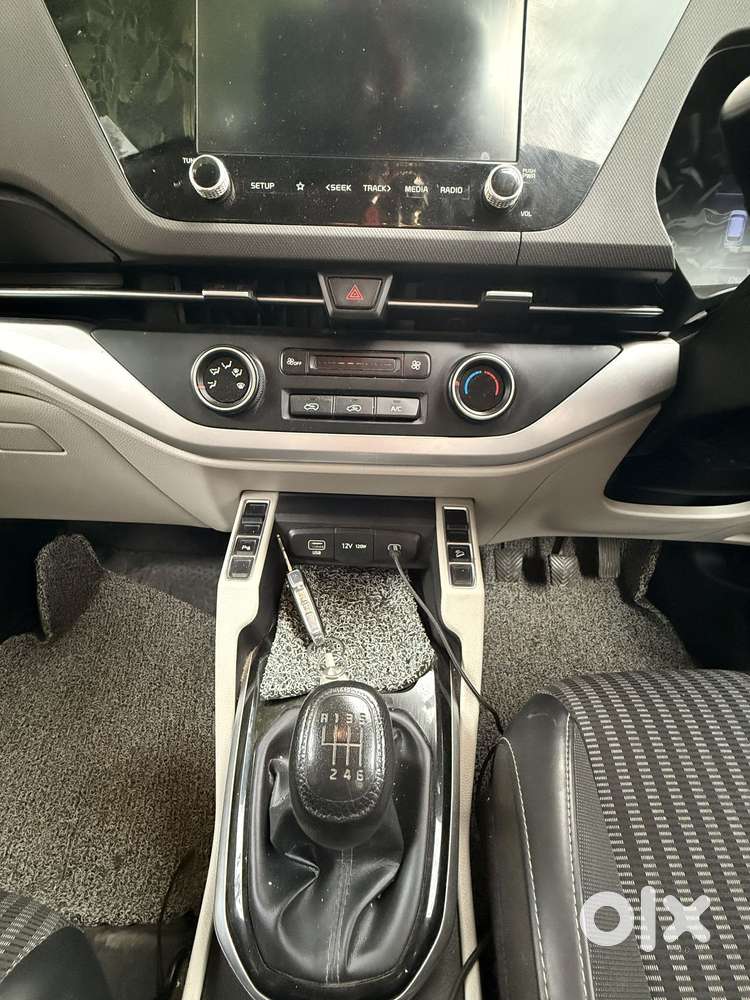 Kia Carens 1.4 Prestige 7 Str, 2024, Petrol