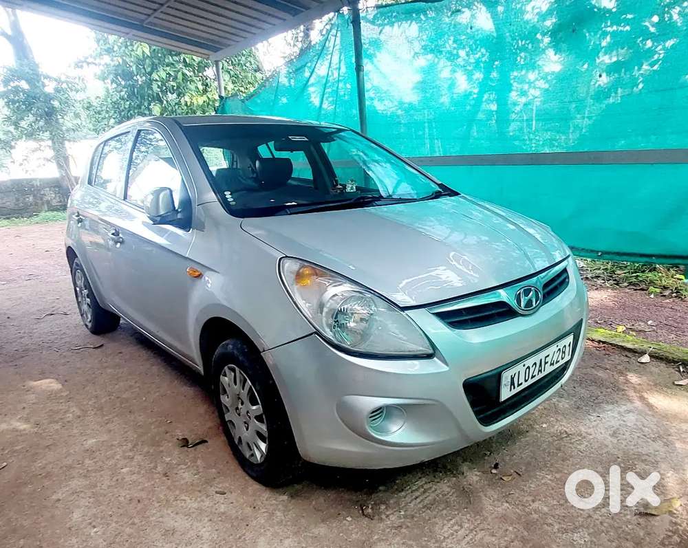 Hyundai I20 2010 Diesel 151000 Km Driven, Family Used Vehicle.