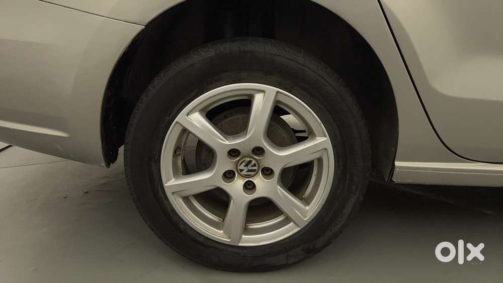 Volkswagen Vento 2010-2013 Petrol Highline, 2014, Petrol