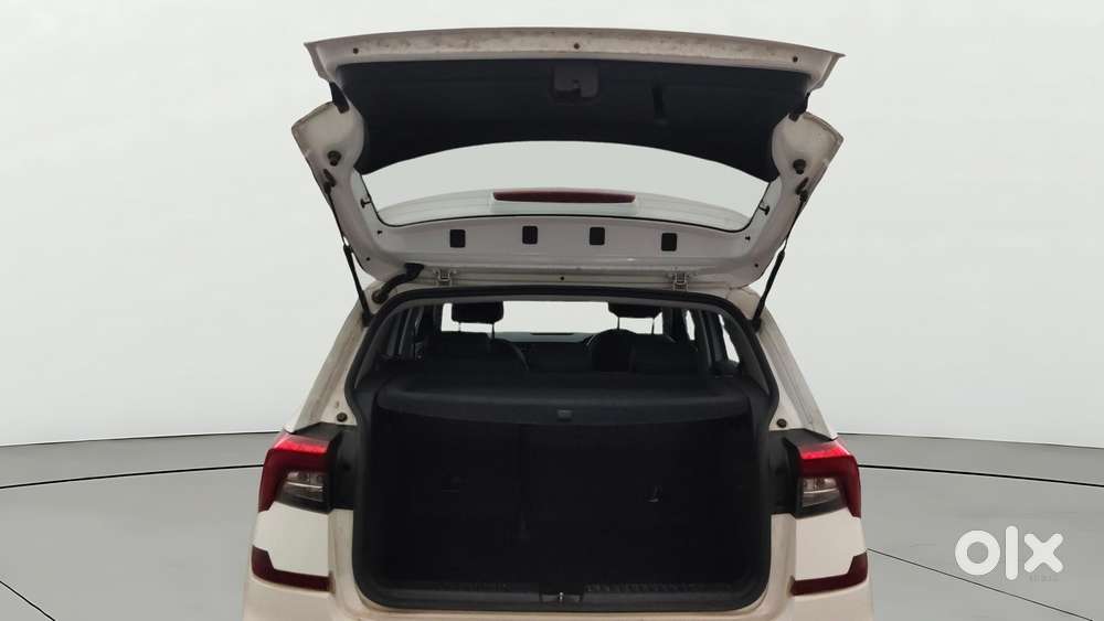 Skoda Kushaq 1.0 Ambition Classic Tsi At, 2021, Petrol