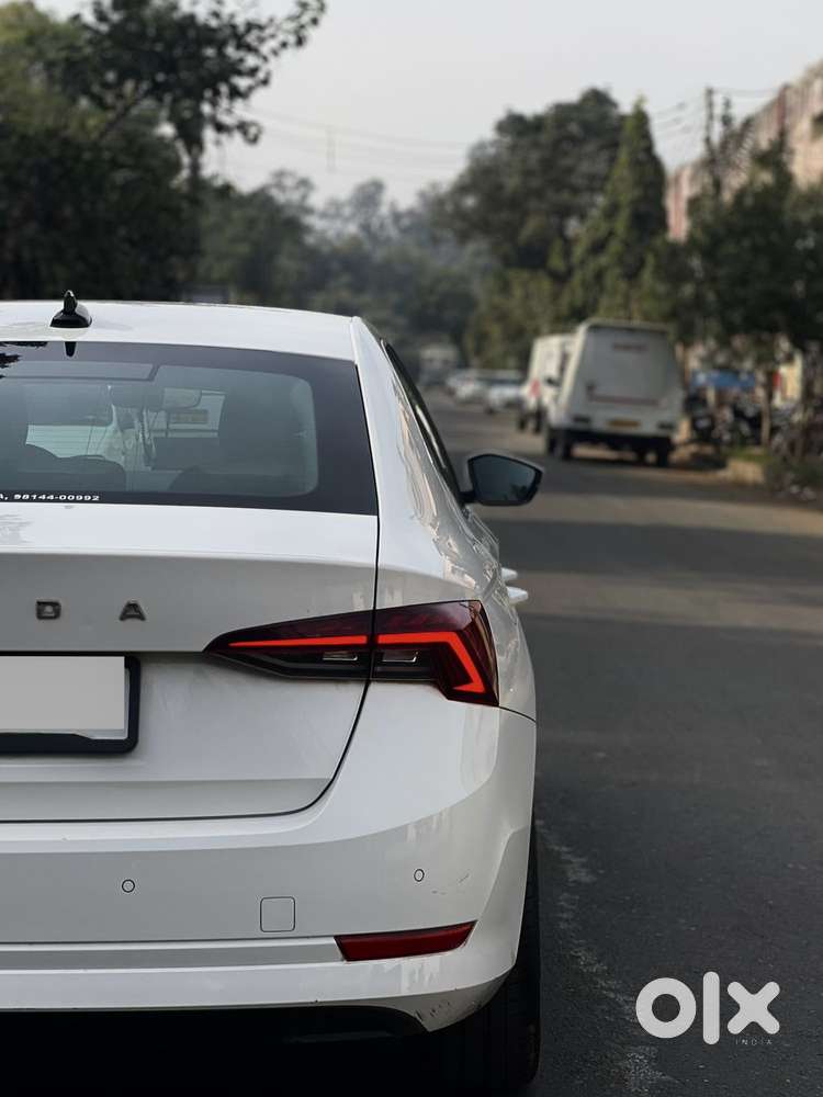 Skoda Octavia 2.0 Style Tsi At, 2022, Petrol