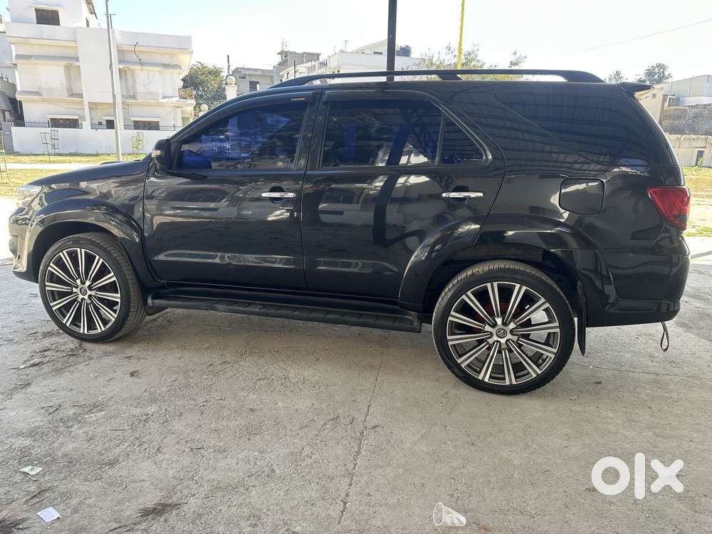 Toyota Fortuner 3.0 4x2 Automatic, 2012, Diesel