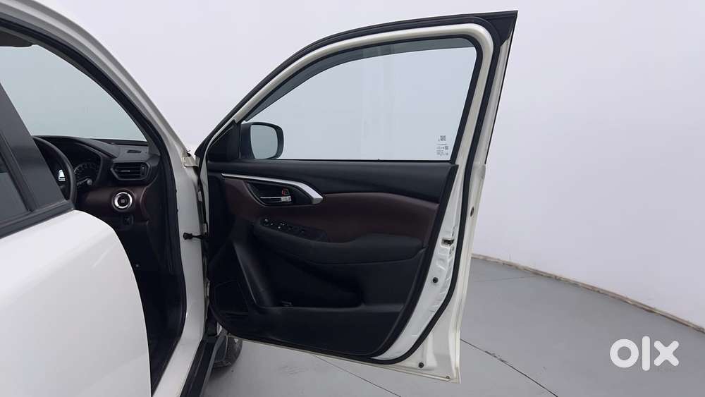 Maruti Suzuki Grand Vitara 1.5 Delta Smart Hybrid, 2024, Petrol