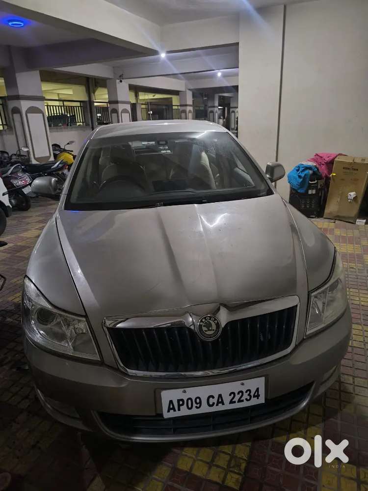Skoda Laura Ambition 2010 - Automatic