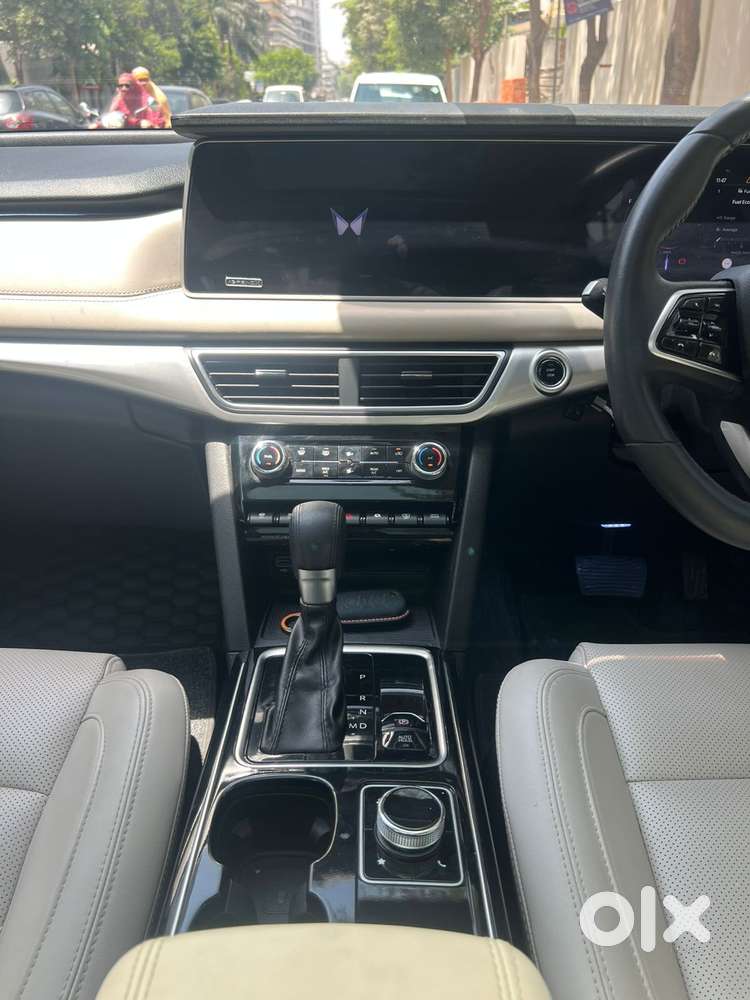 Mahindra Xuv700 Ax7 Luxury Pack Awd, 2022, Diesel