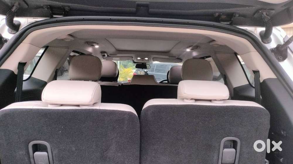 Mahindra Xuv700 2.2 Ax 7 Diesel At Str, 2022, Diesel