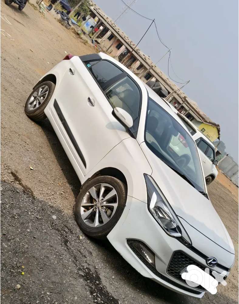 Hyundai Elite I20 2015 Diesel 150000 Km Driven