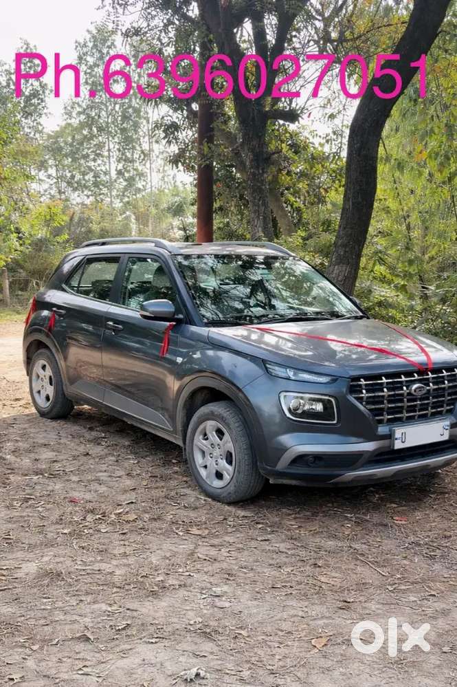 My Hyundai Vanue Petrol It's Very Good Condition New Battery Also