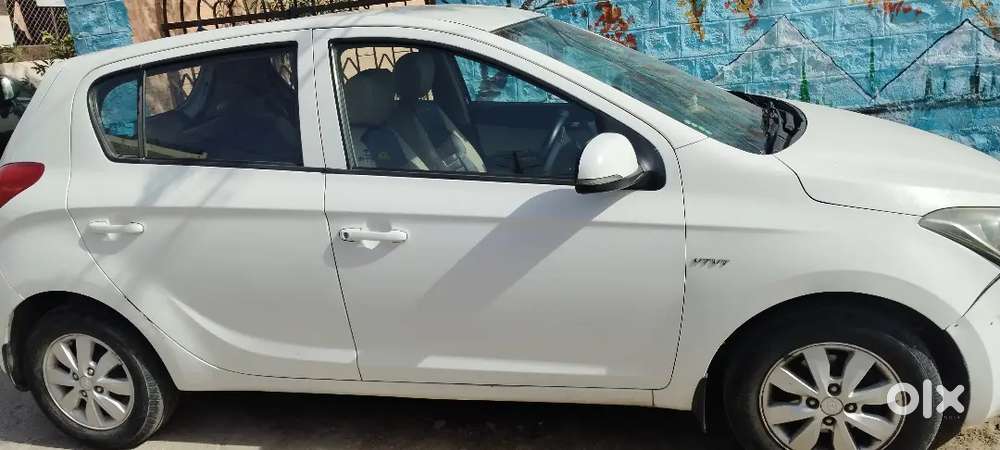 Hyundai I20 2012 Petrol 81500 Km Driven -ac Not Working Only