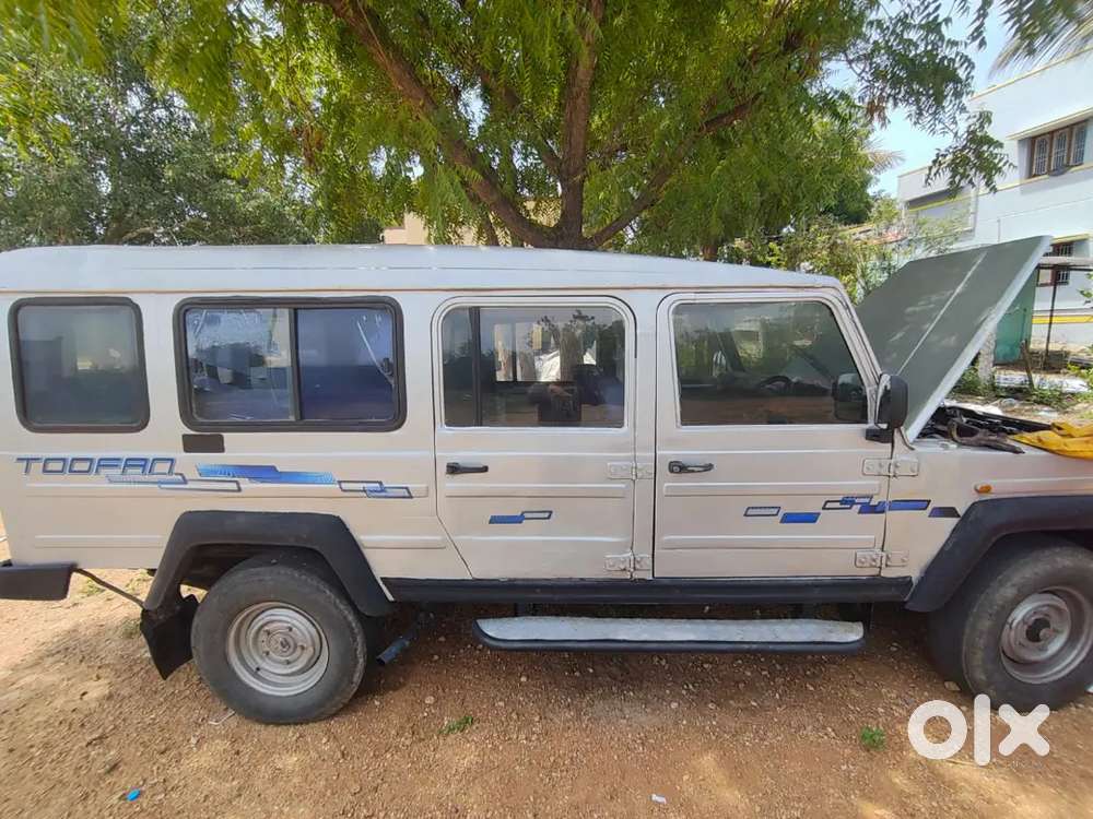 Force Motors Trax 2005
