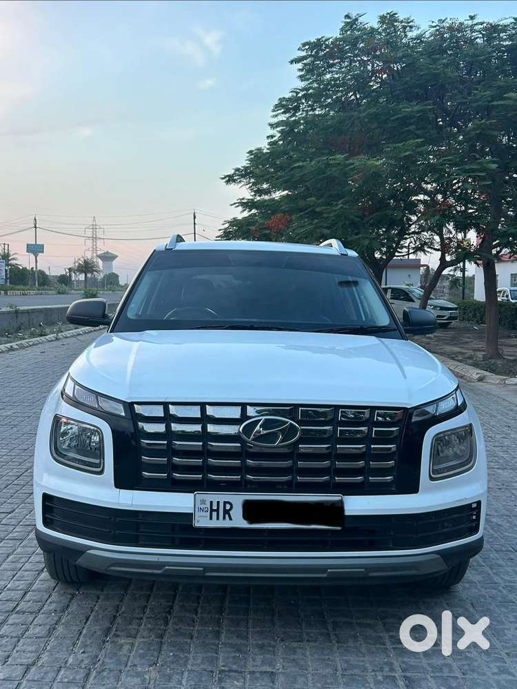 Hyundai Venue E 1.2 Petrol, 2024, Cng & Hybrids