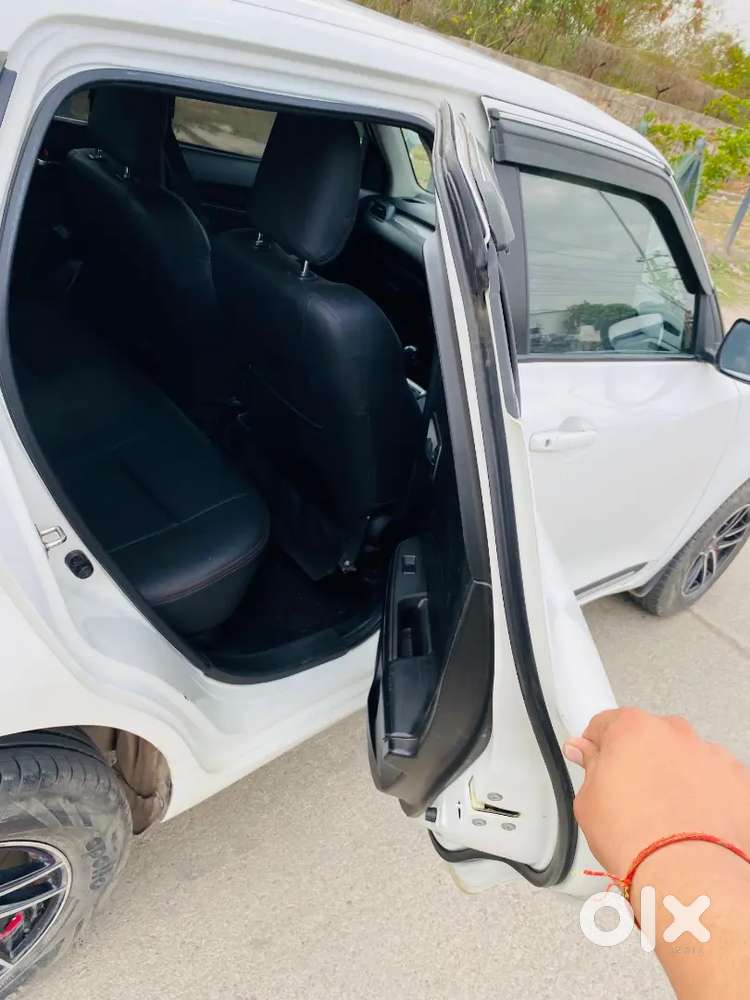 Swift 2019 Vxi Cng Petrol