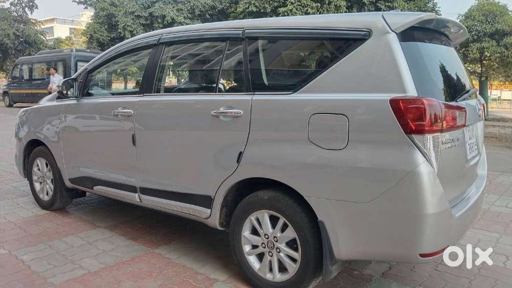 Toyota Innova Crysta 2.4 V 8 Str, 2017, Diesel