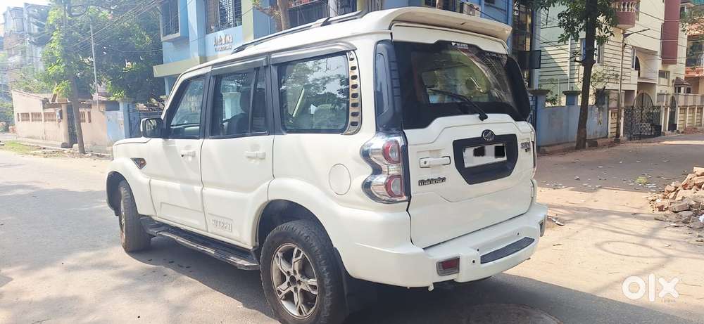 Mahindra Scorpio S10, 2016, Diesel