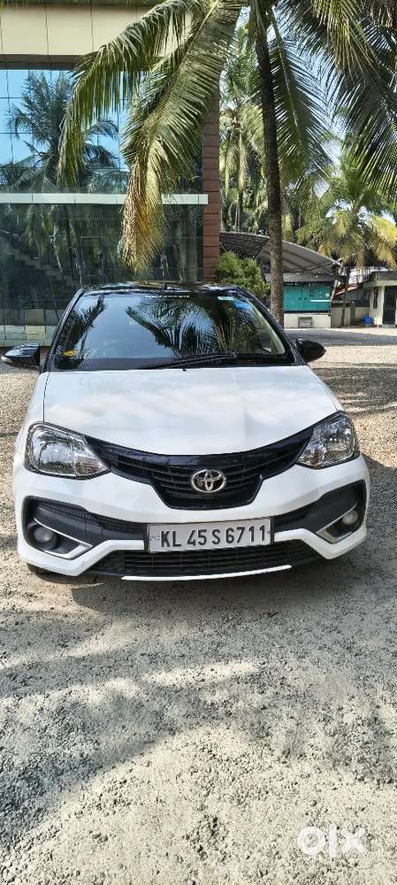 Toyota Etios Liva V 2019