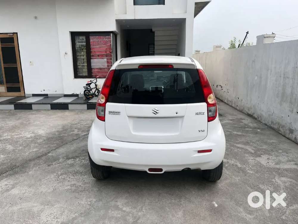 Maruti Suzuki Ritz Vxi 2014