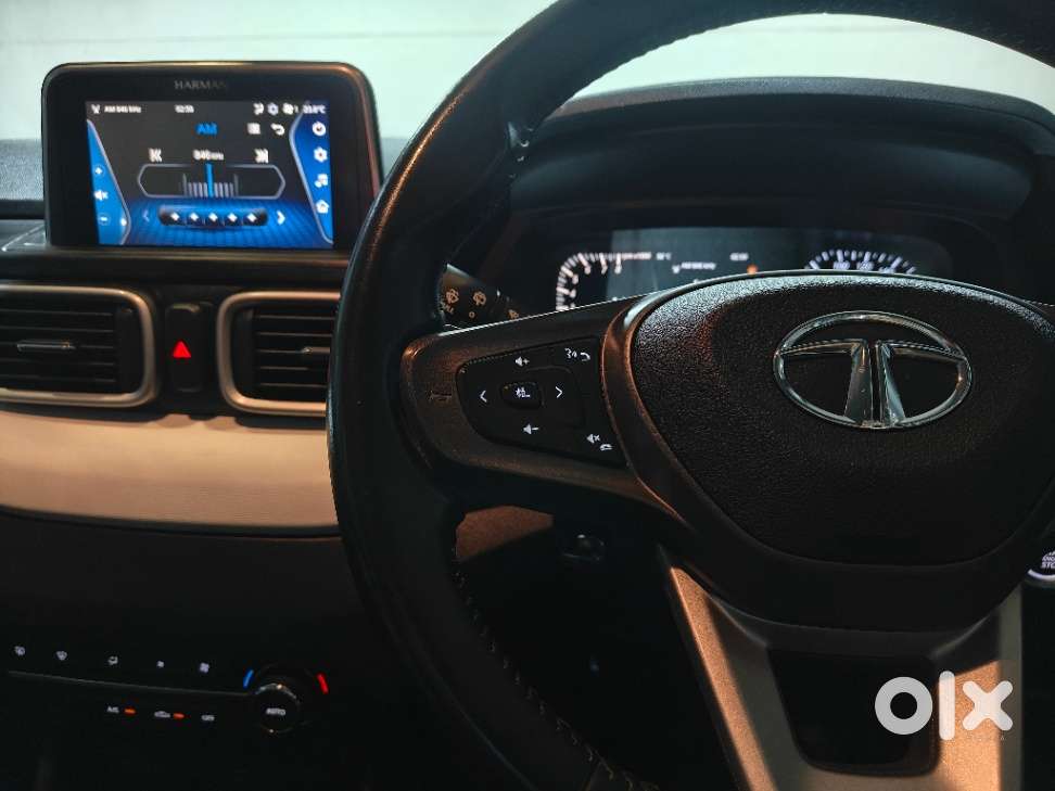 Tata Punch 1.2 Revotron Creative Amt Dual Tone, 2022, Petrol