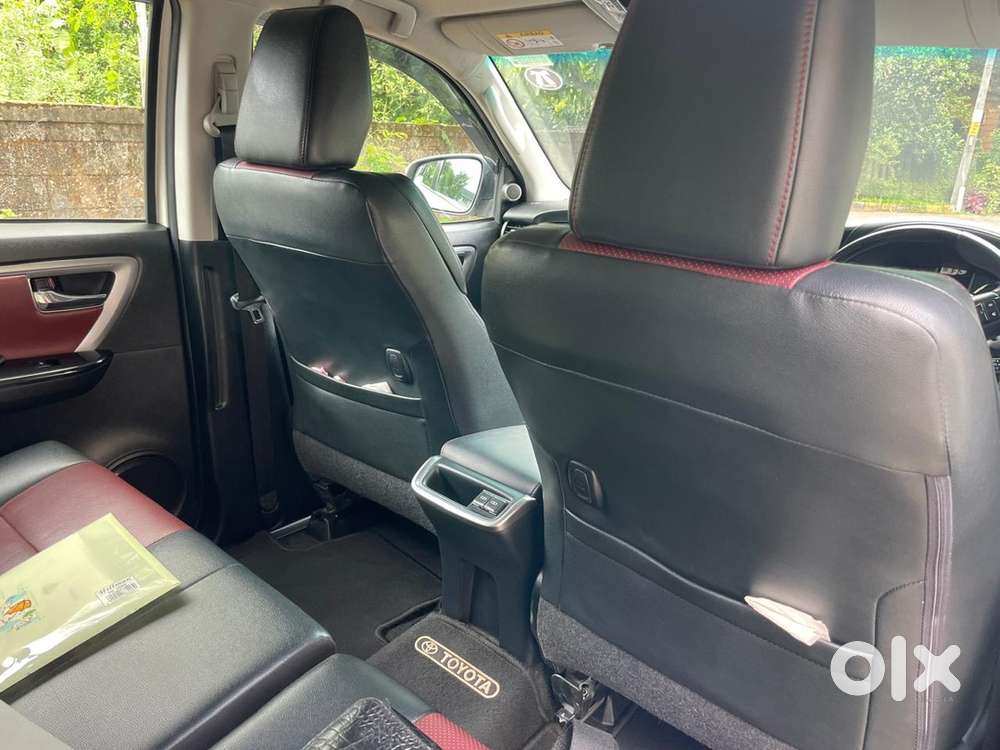 Toyota Fortuner Legender 2022
