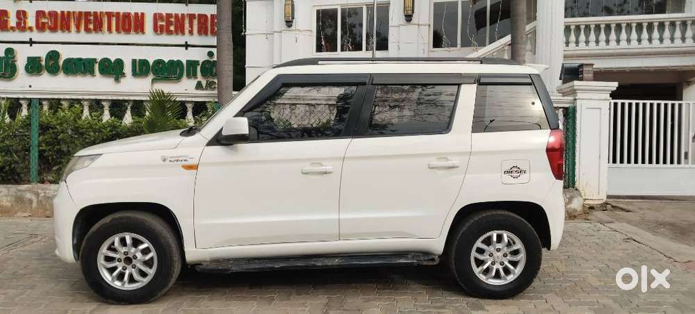 Mahindra Tuv 300 T10 Amt (automatic), 2016, Diesel