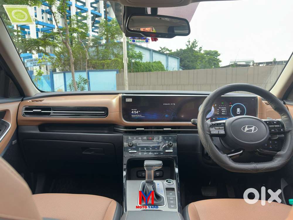Hyundai Alcazar 2.0 Platinum (o) Petrol At 7 Str, 2024, Petrol