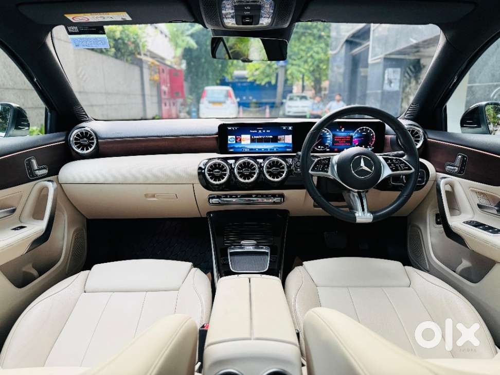 Mercedes-benz A-class Limousine 1.3 A 200, 2023, Petrol