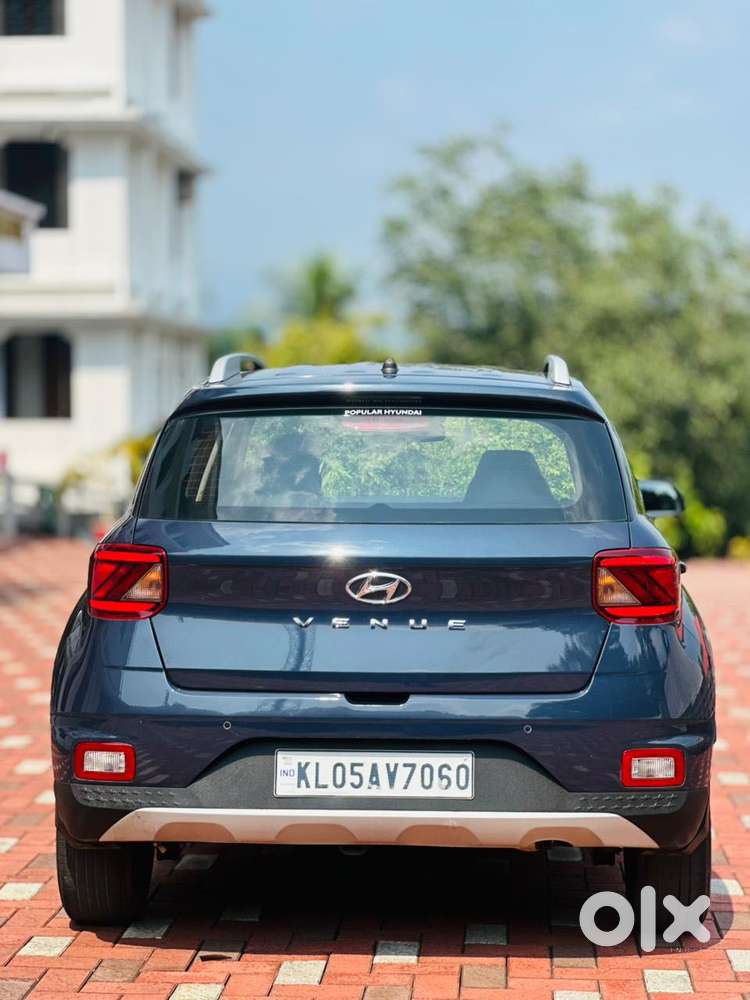 Hyundai Venue 1.2 S Plus, 2020, Petrol