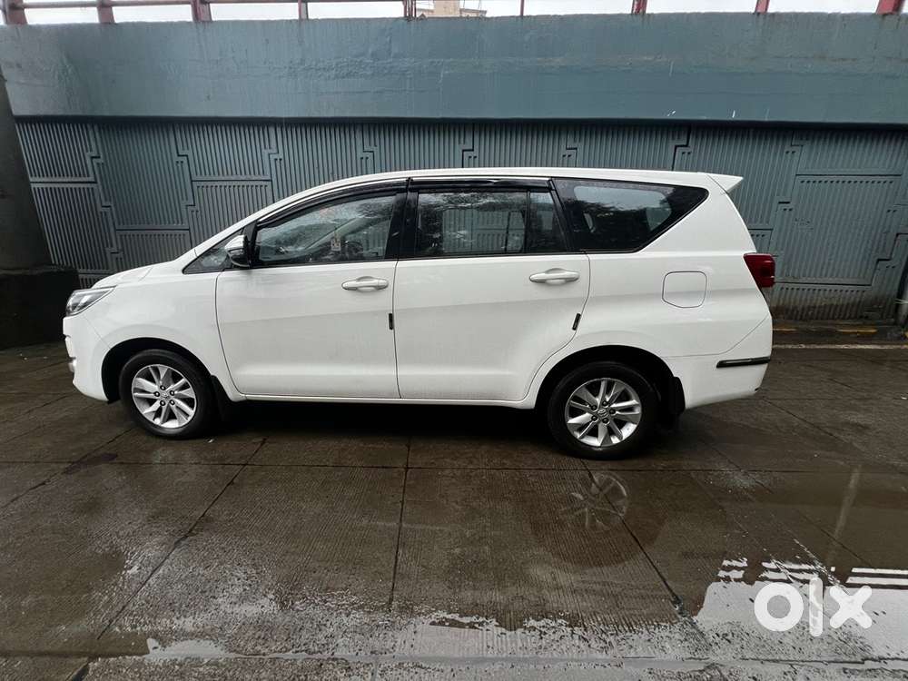 Toyota Innova Crysta 2023