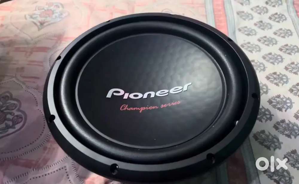 Pioneer subwoofer 500watt RMS