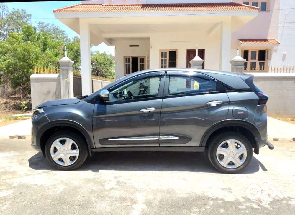 Tata Nexon Smart Plus S 1.2 Revotron Petrol 5 Mt, 2024, Petrol