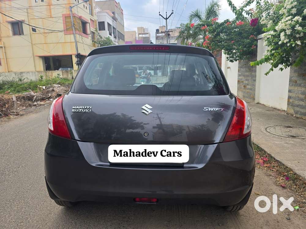 Maruti Suzuki Swift Vxi + Manual, 2017, Petrol