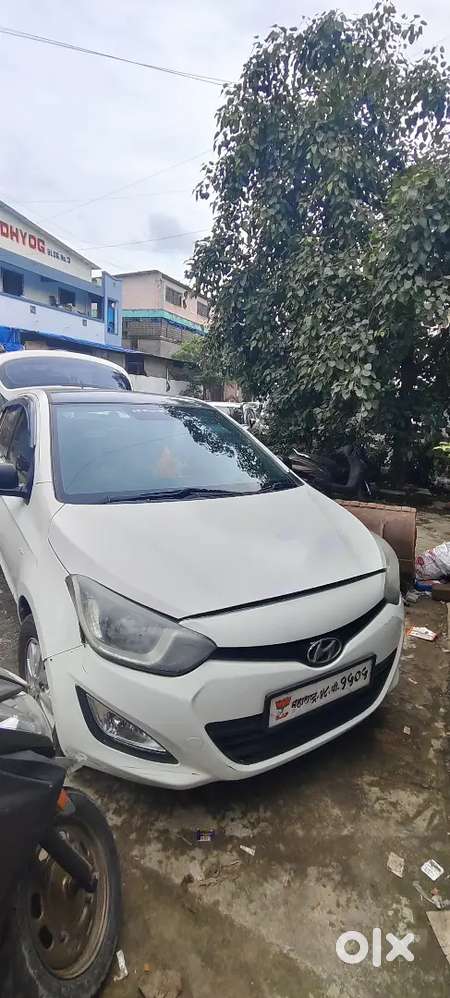 Hyundai I20 Sportz 2012 Petrol Manual New Tyer New Battery