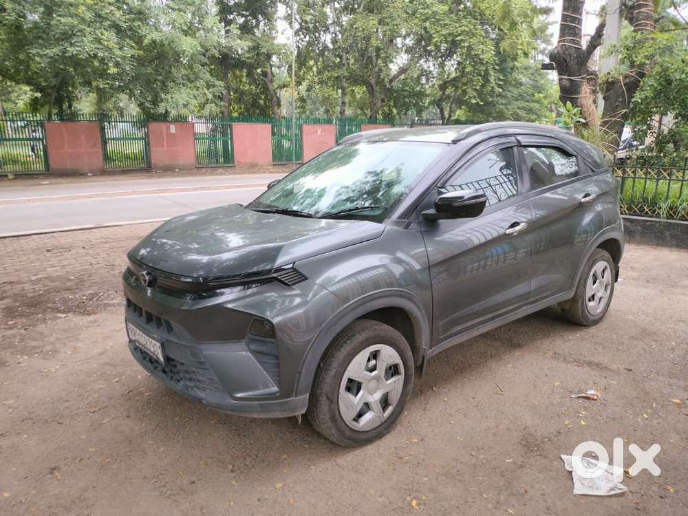 Tata Nexon Fearless Plus (ps) 1.2 Icng 6mt Red Dark Edition, 2025, C..