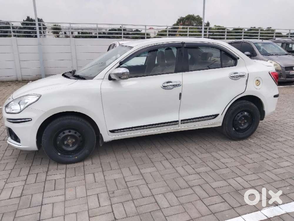 Maruti Suzuki Dzire 1.2 Vxi, 2024, Petrol