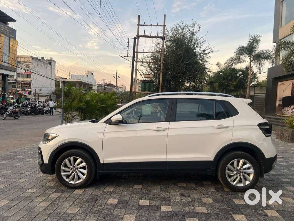 Volkswagen Taigun 1.0 Tsi Highline At, 2022, Petrol
