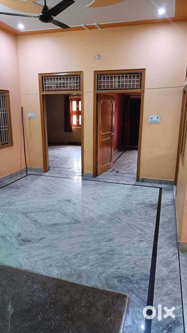 3 Room Set for rent