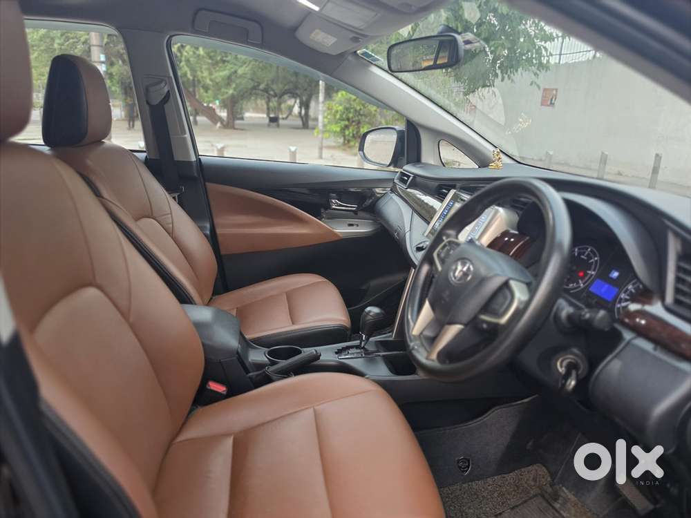 Toyota Innova Crysta 2019
