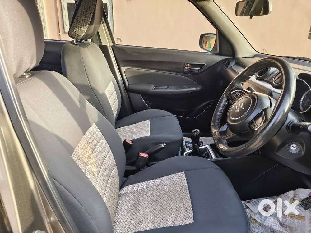 Maruti Suzuki Swift Vxi Optional, 2021, Petrol