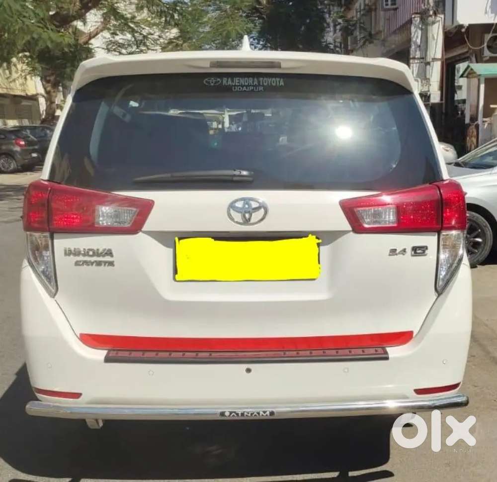 Toyota Innova Crysta 2022 Diesel 105000 Km Driven