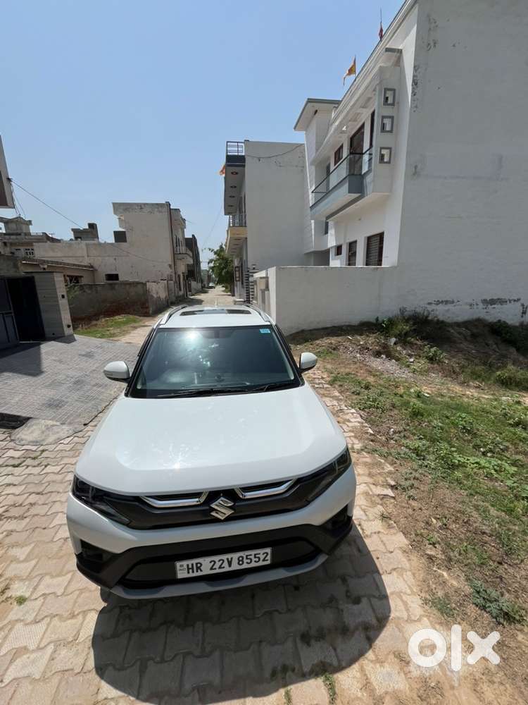 Maruti Suzuki Brezza 2025 Petrol Km