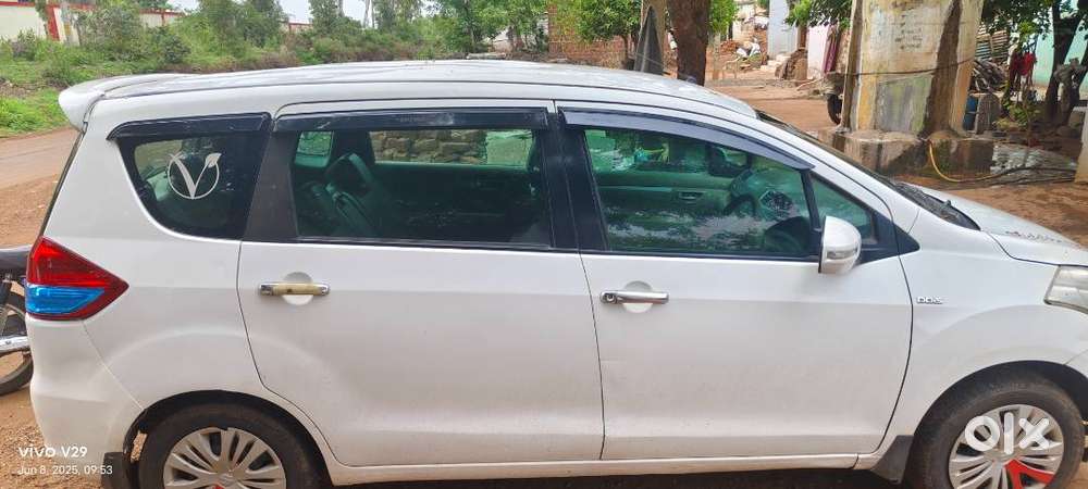 Maruti Suzuki Ertiga 2014 Diesel 200000 Km Driven