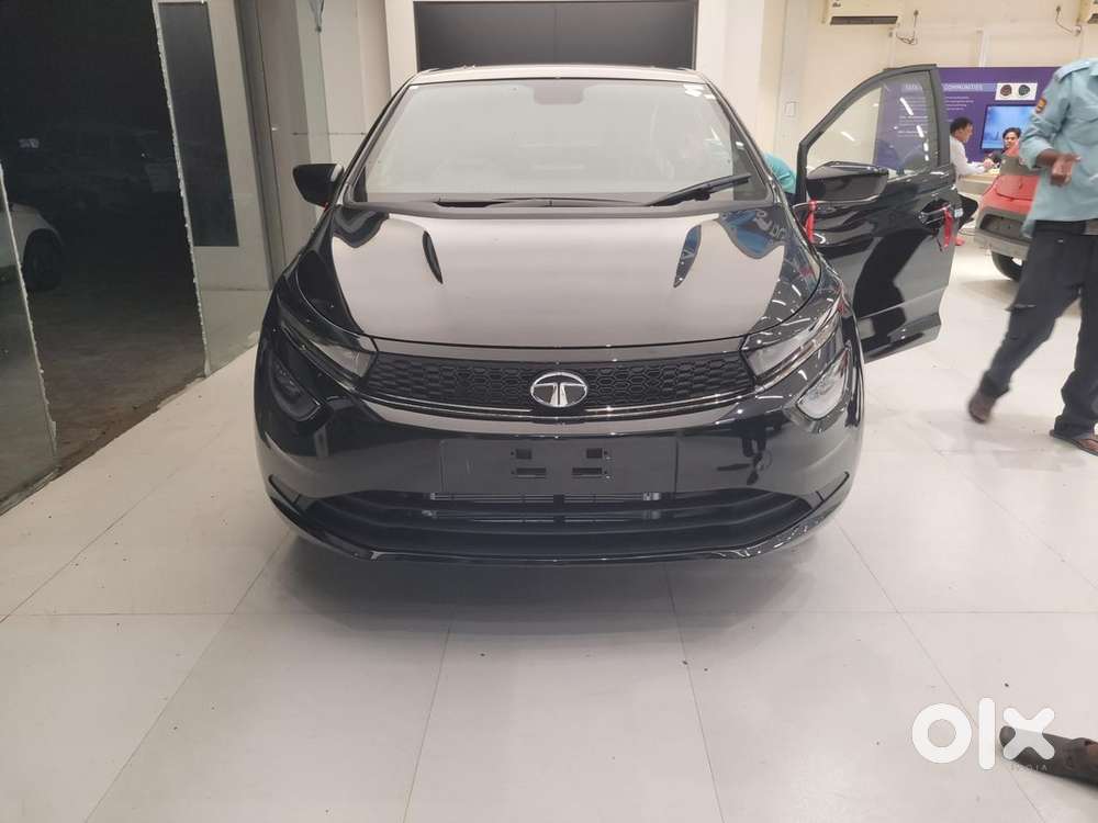 Tata Altroz Petrol Manual 2023