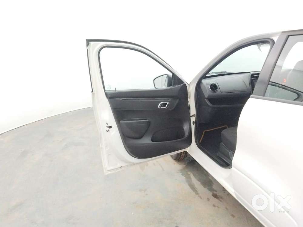 Renault Kwid 1.0 Rxt Amt, 2018, Petrol