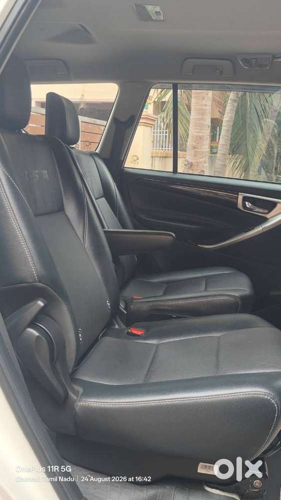 Toyota Innova Crysta 2.8 Z, 2022, Diesel