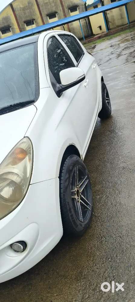 Hyundai I20 Sportz 2012