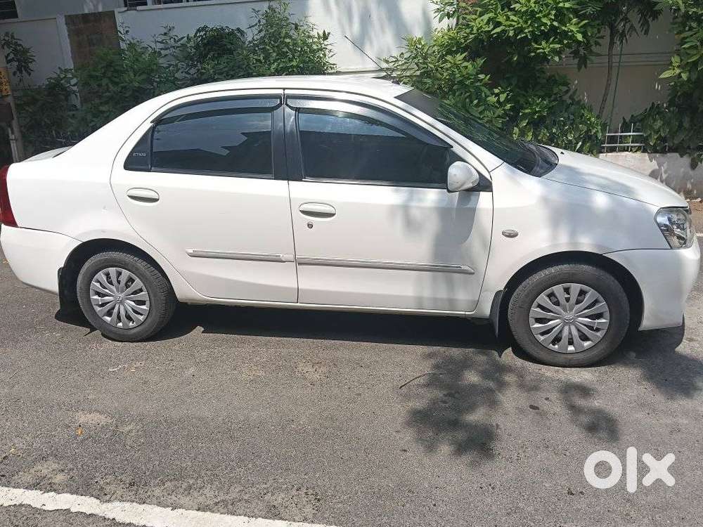 Toyota Etios 2010-2012 G, 2011, Petrol