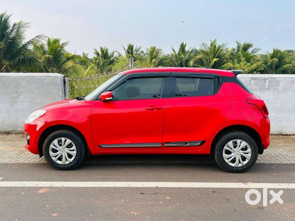 Maruti Suzuki Swift Vxi + Manual, 2019, Petrol