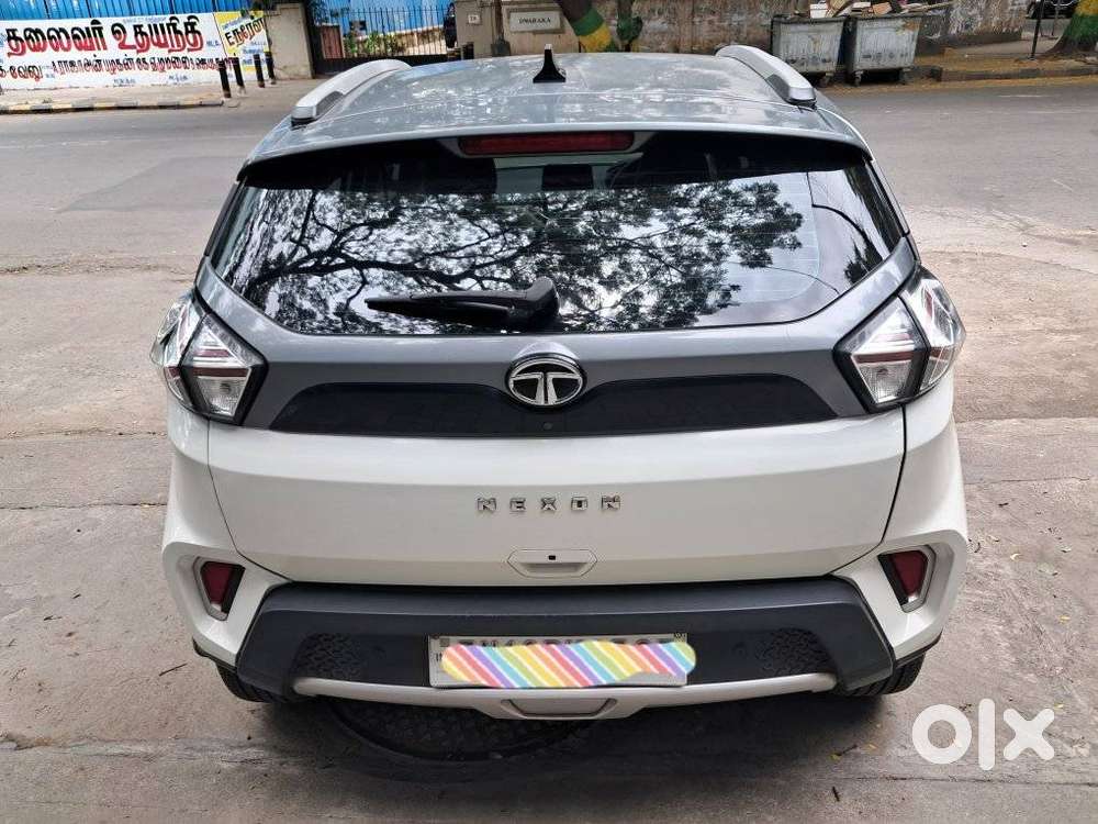 Tata Nexon 1.5 Revotorq Xza Plus Dual Tone Roof Amt (s), 2020, Diese..