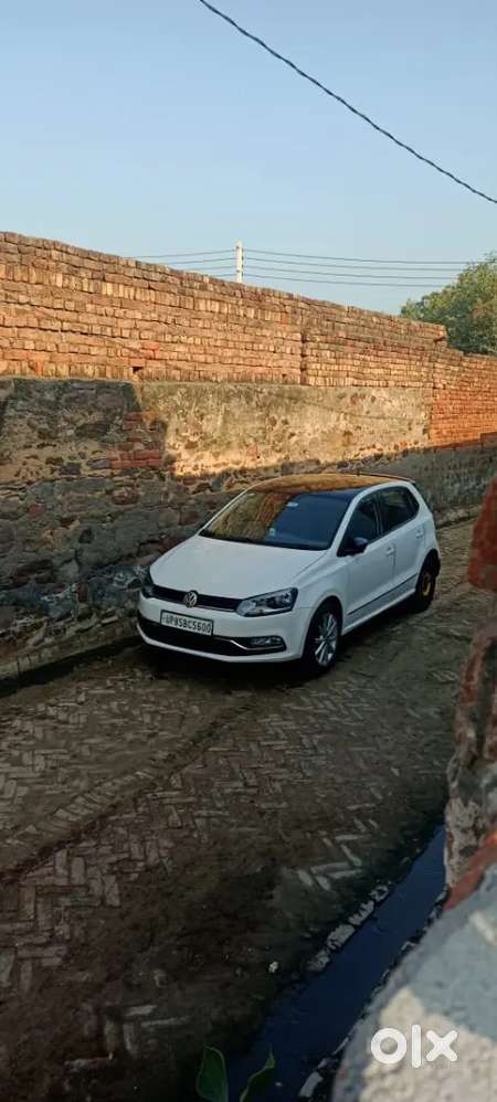 Volkswagen Polo 2017 Petrol 125000 Km Driven