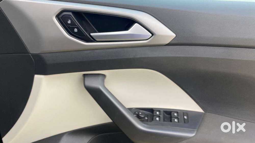 Volkswagen Taigun 1.0 Tsi Highline At, 2022, Petrol